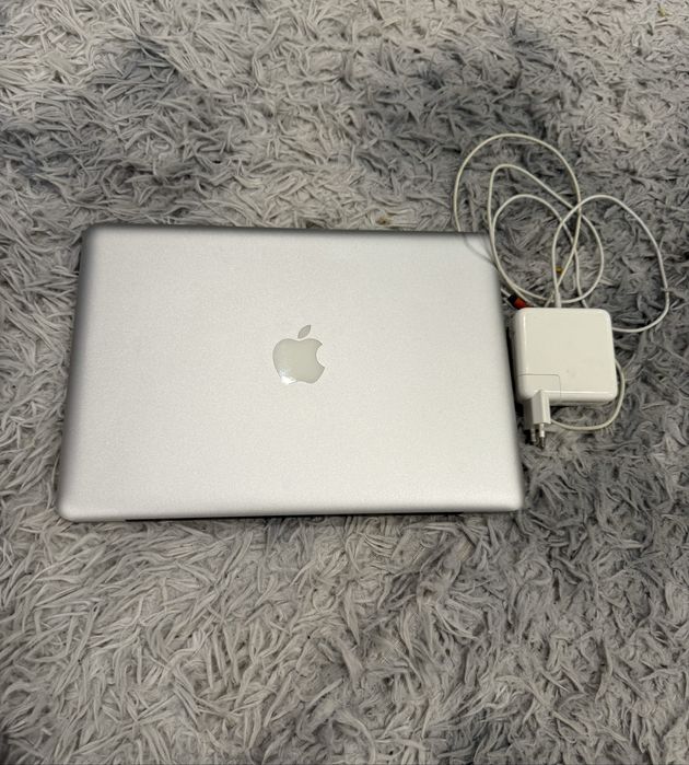 Macbook pro 2013  early 2011