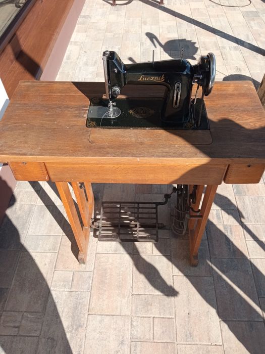 Sprzedam maszynę do szycia