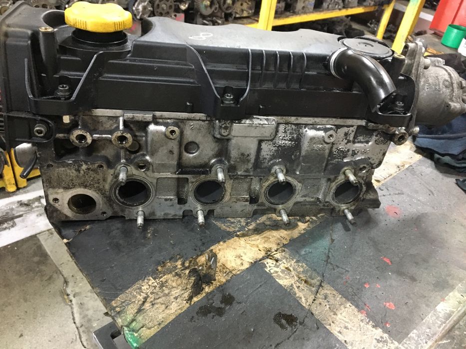 ГБЦ головка блока циліндрів Opel Astra H Zafira B Vectra C 1.9 DIESEL.