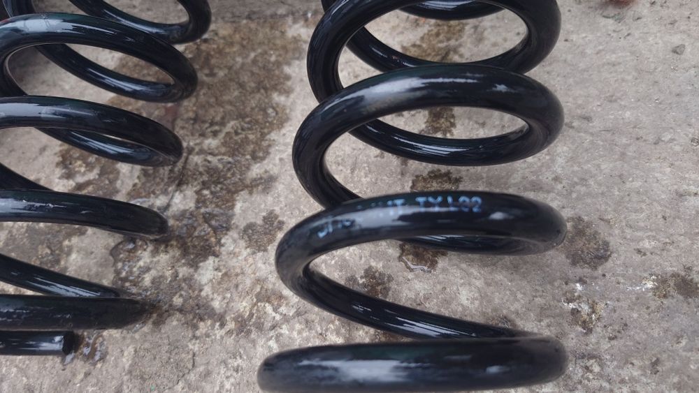 Пружини задні мерседес w203 c180