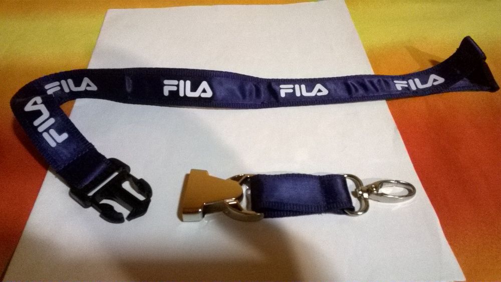 Fita de pescoço - Fila