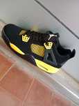 Jordany 4 yellow thunder
