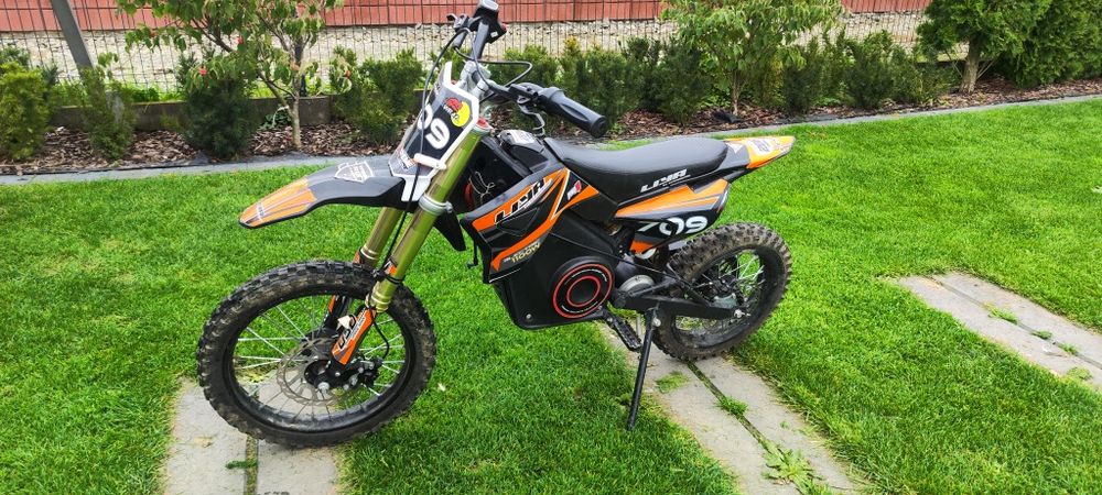 Asix E-709 ok 14/12" Cross Dla Dziecka elektryczny