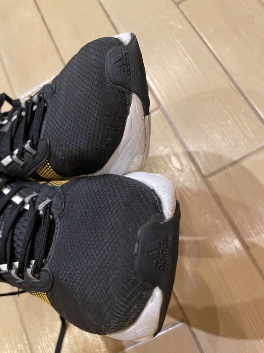 Кросівки AVRYN Adidas
