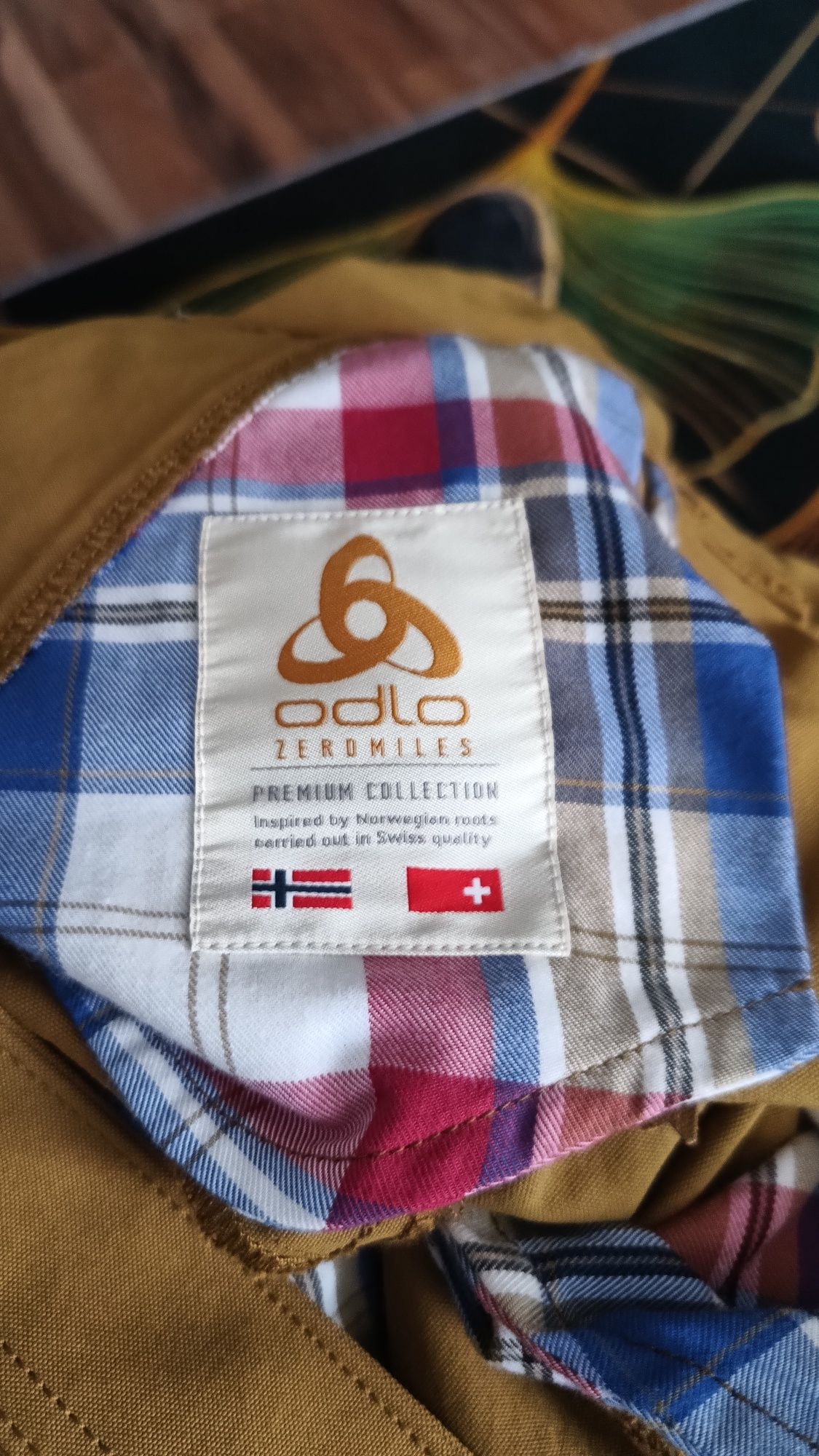 Spodnie trekkingowe renomowanej firmy Odlo
