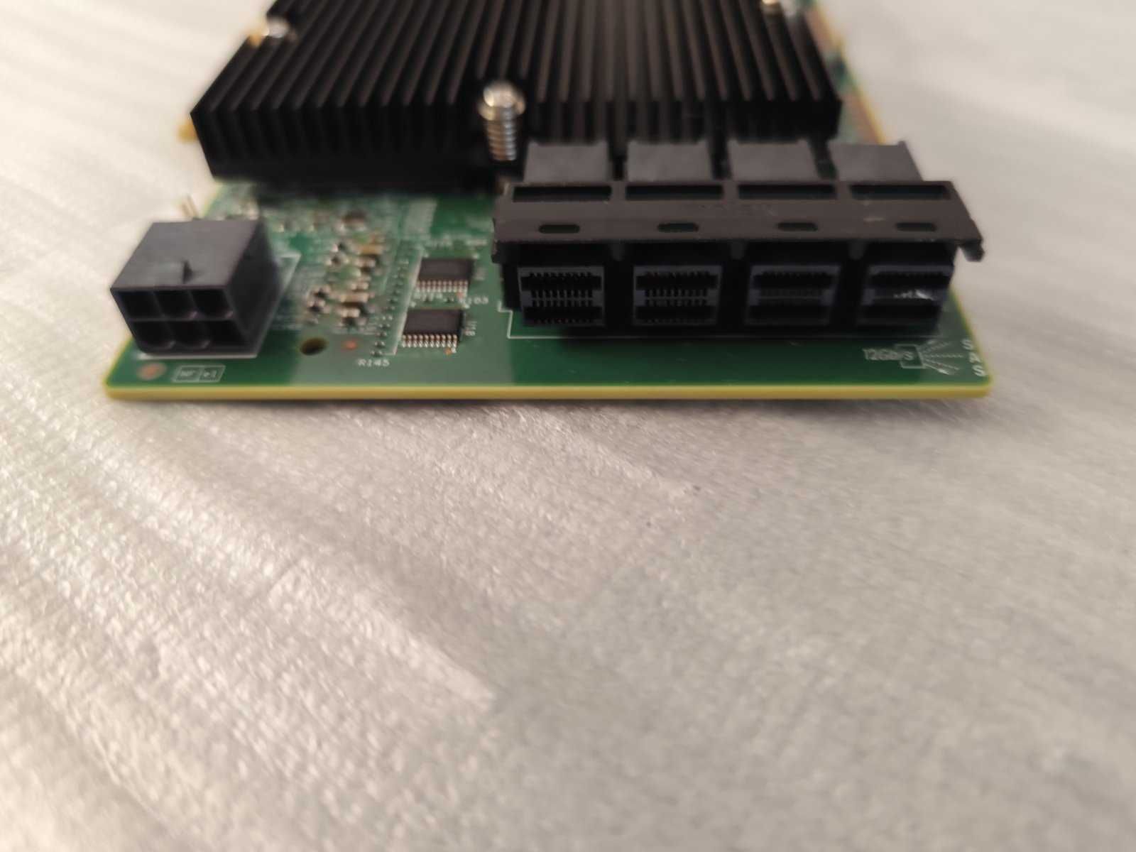 Контроллер LSI SAS 9300-16I