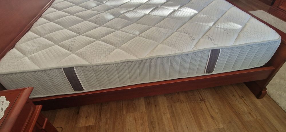 Colchão usado em bom estado 1,95 × 1,40