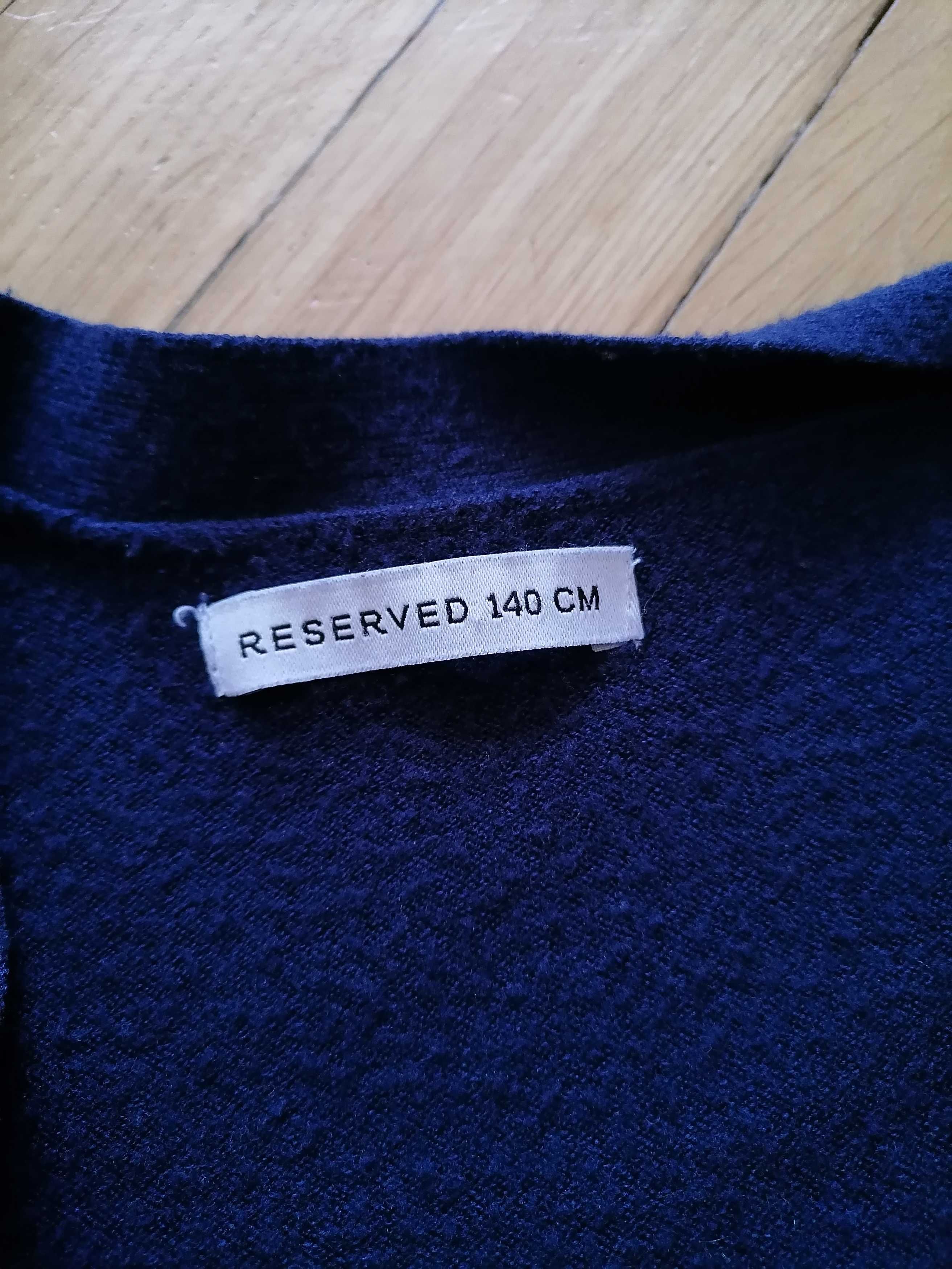 Granatowy niezapinany sweter r. 140 reserved