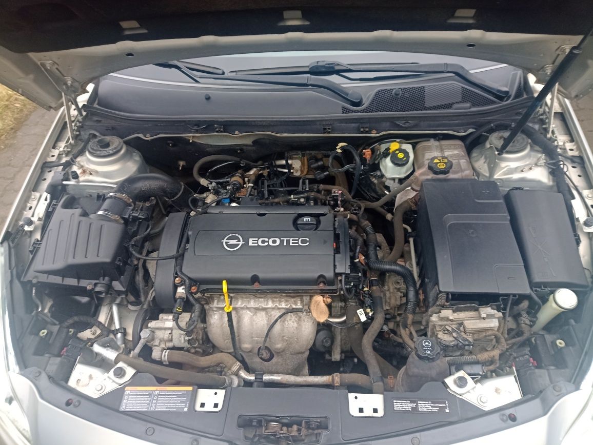 Opel Insignia 1.6 Benzyna Idealny bezwypadek