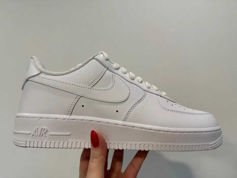 Buty Nike Air Force 1 Low '07 White r. 44,5