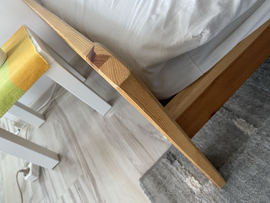 Łóżko drewniane  sosnowe  80x200