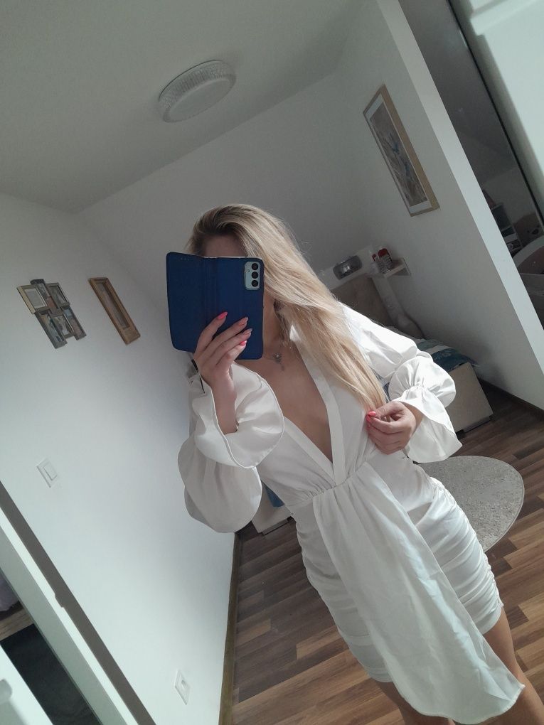 Sukienka  marszczoną dekolt letnia koszulowa sexy dekolt nowa s xs