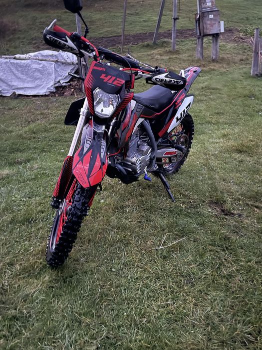 Мотоцикл з пробігом 2200 км