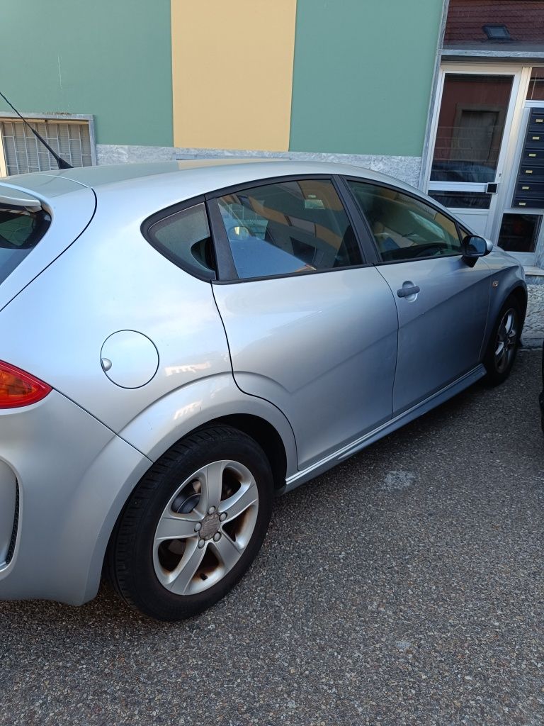 Vende-se carro SEAT Leon 1.4 16V