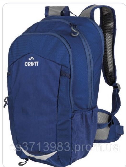 Спортивный рюкзак для велосипедиста.