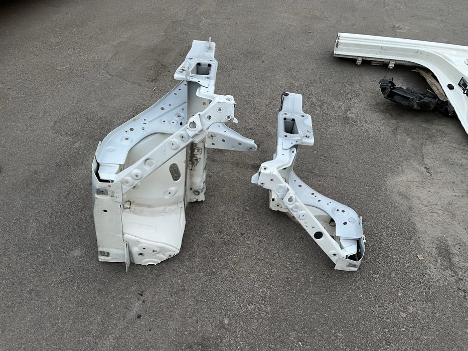 Середня стойка стійка лонжерон кінчик порог qashqai j11