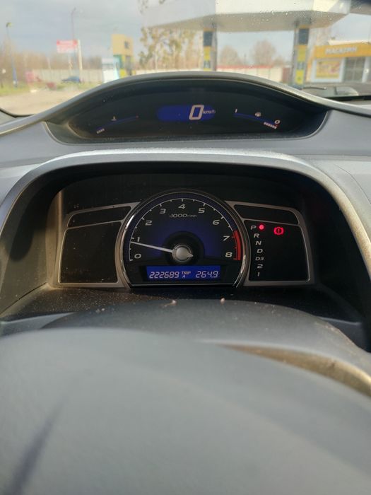 Продам Хонду Сивик 4д