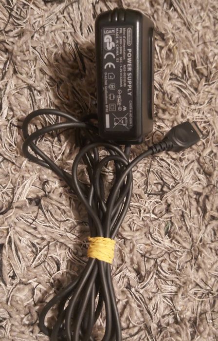 Gameboy advance sp carregador original.