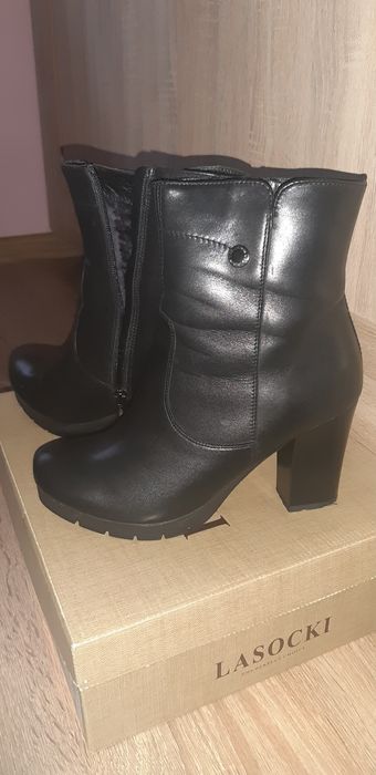 Buty lasocki 38 ocieplane