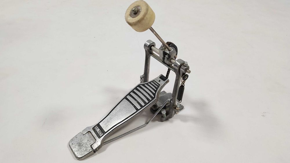 Yamaha FP-700- Pojedyńcza stopa