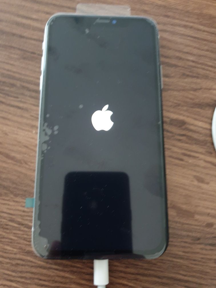 Iphone XR 64Gb , BATERIA 100%, Nowy Wyświetlacz ,