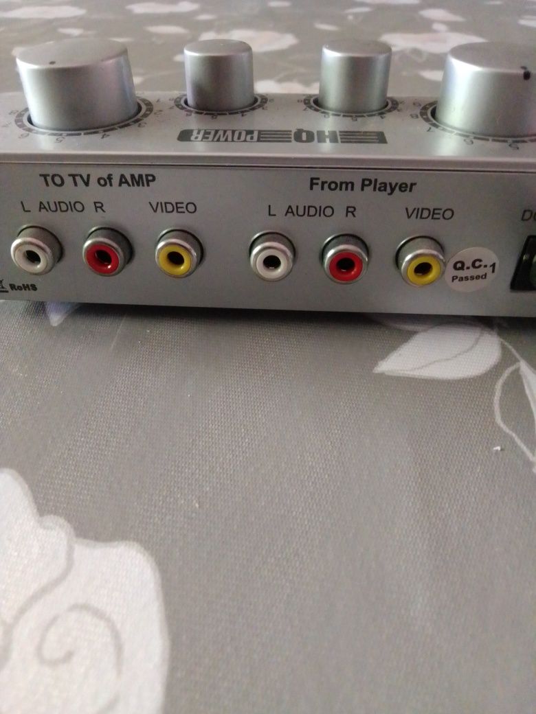 Caixa promix02 para microfone com echo