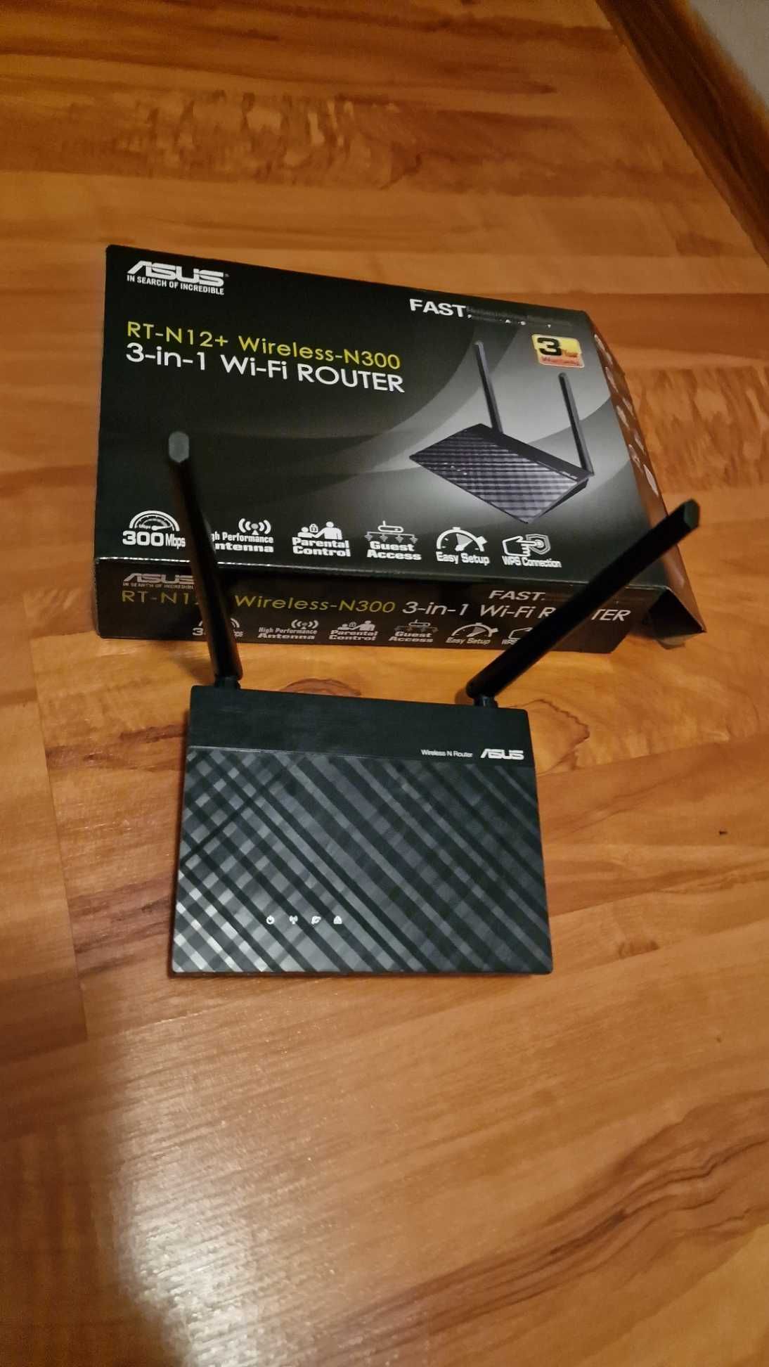 Router WiFi ASUS RT-N12+ GW