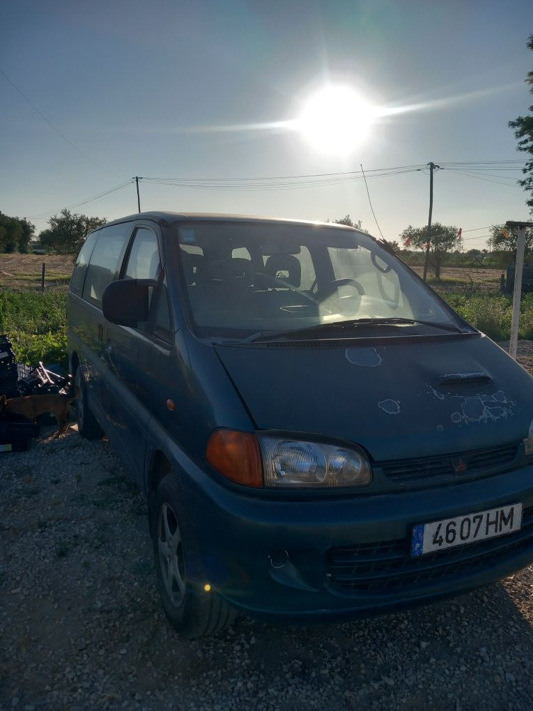 Vendo Mitsubishi space gear