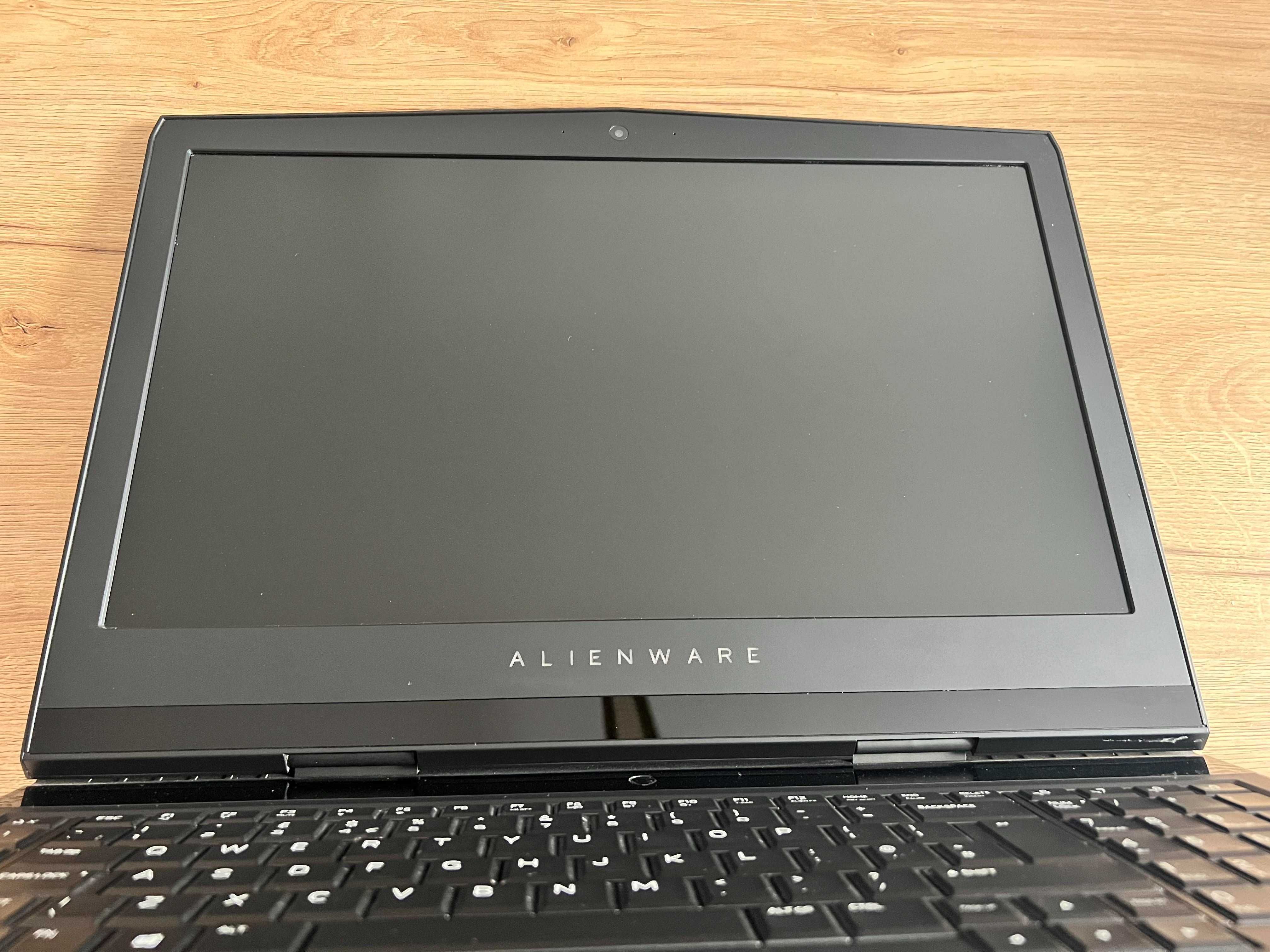 Laptop Dell Alienware 17 R4 17,3 " Intel Core i7 32 GB RAM / 1,5 TB