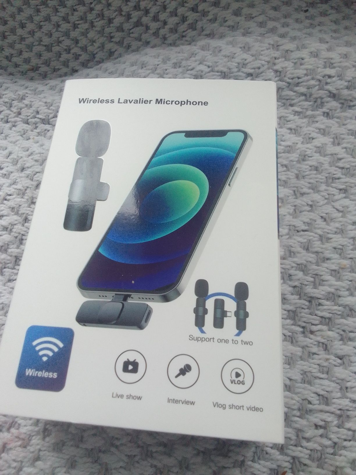 Bezprzewodowy mikrofon krawatowy – idealny do live’ów, wywiadów i vlog