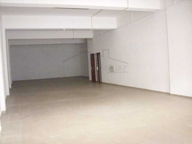 Loja com 168m2 no centro de Torres Vedras