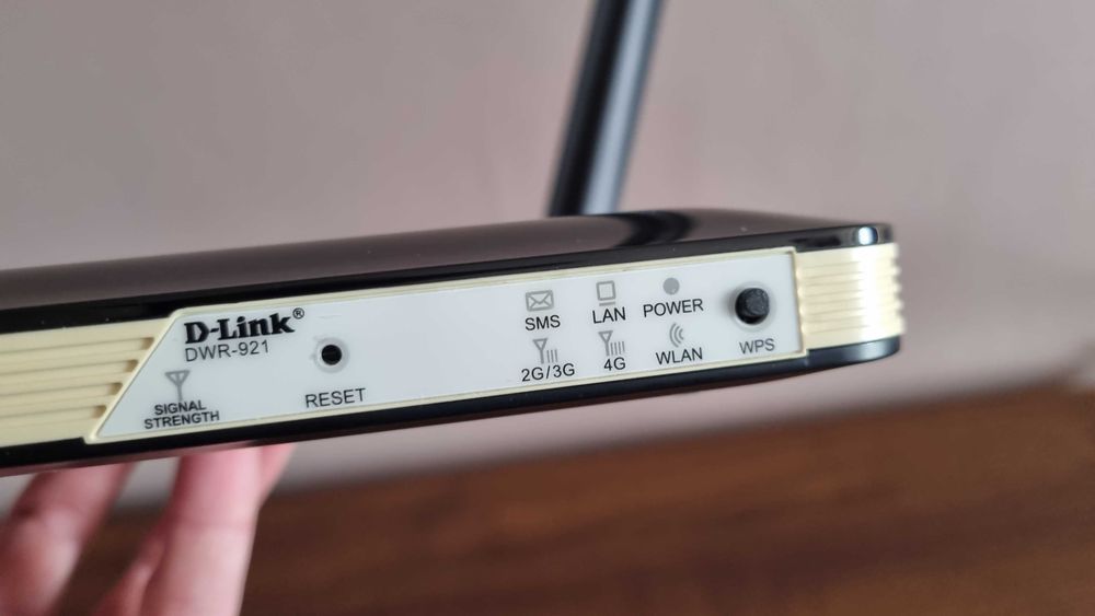 Router WIFI D-Link DWR-921 z modemem 3G 4G LTE SIM