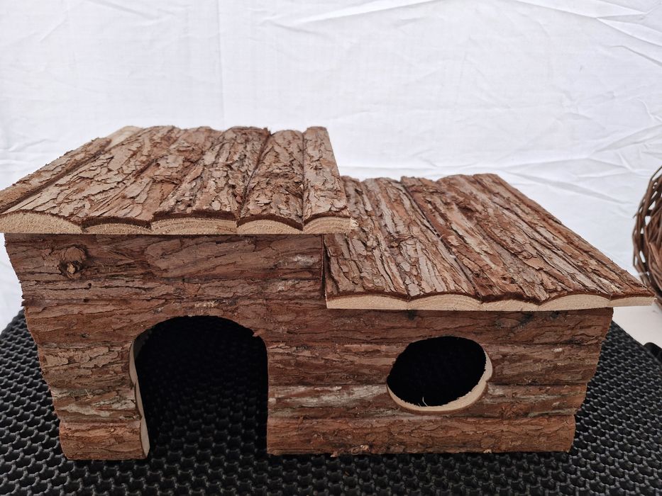 Domek z tarasem dla gryzoni