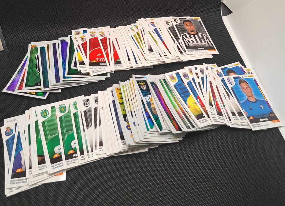 Lote 199 cromos (sem repetidos) por colar - Futebol 2023/2024 - Panini