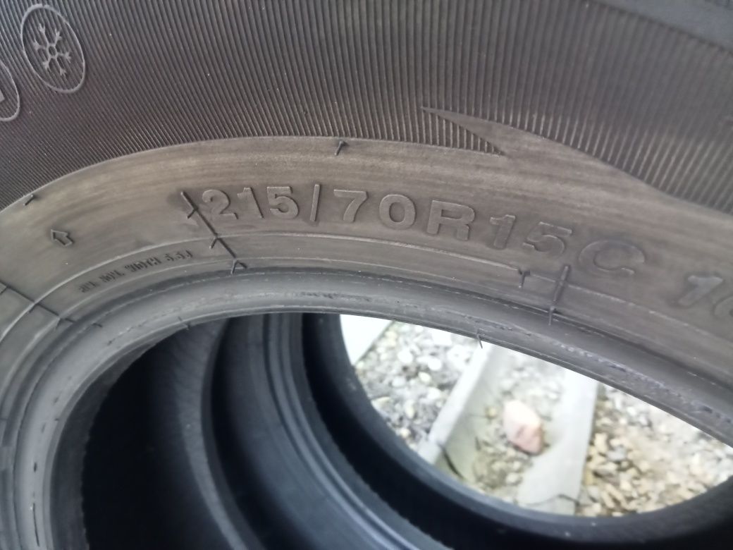 2x Opony Używane Całoroczne 215/70R15C Imperial