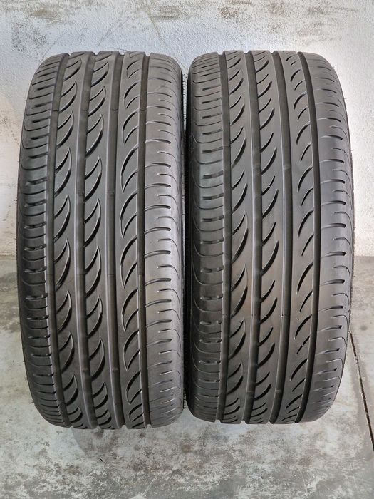 2 Pneus PIRELLI Semi Novos 235/35R19