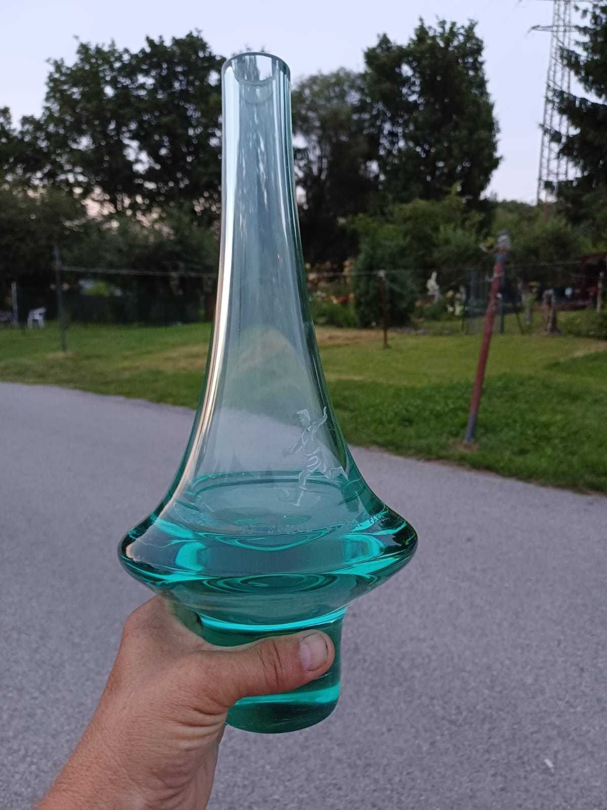 Retro szklo hutnicze Czechoslowacja napi pilkarza i napisem Stara Paka