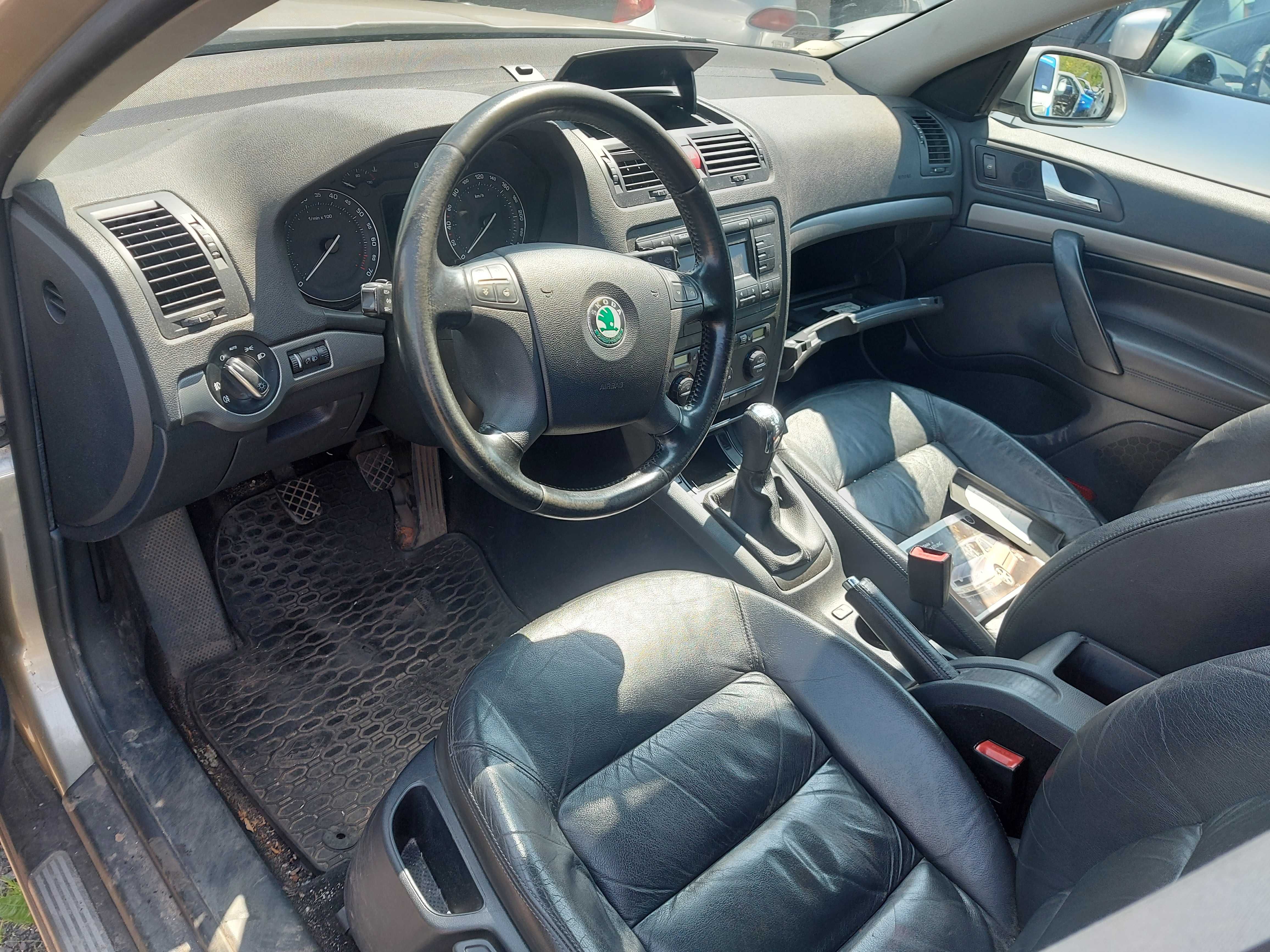 Skoda Octavia II 2 9201 maska przednia FV dostawa