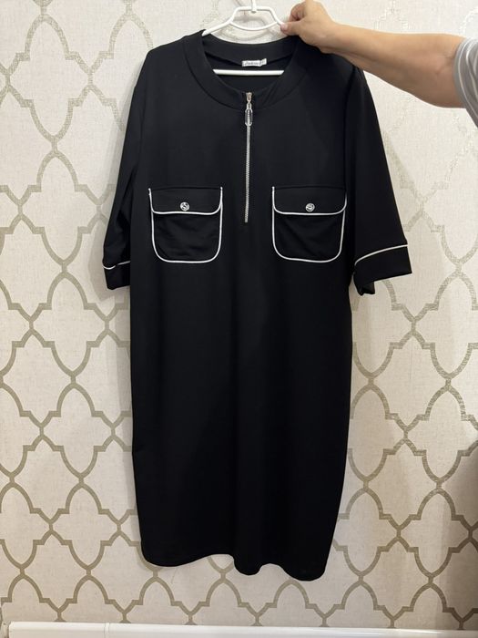 Сукня чорна, розмір 54 . Нова.