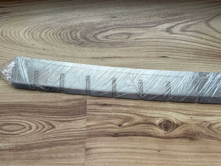 Stalowa nakładka na tylni zderzak do Mitsubishi Outlander 2015