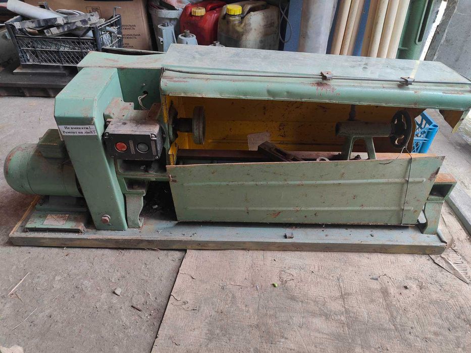 Станок деревообрабатывающий