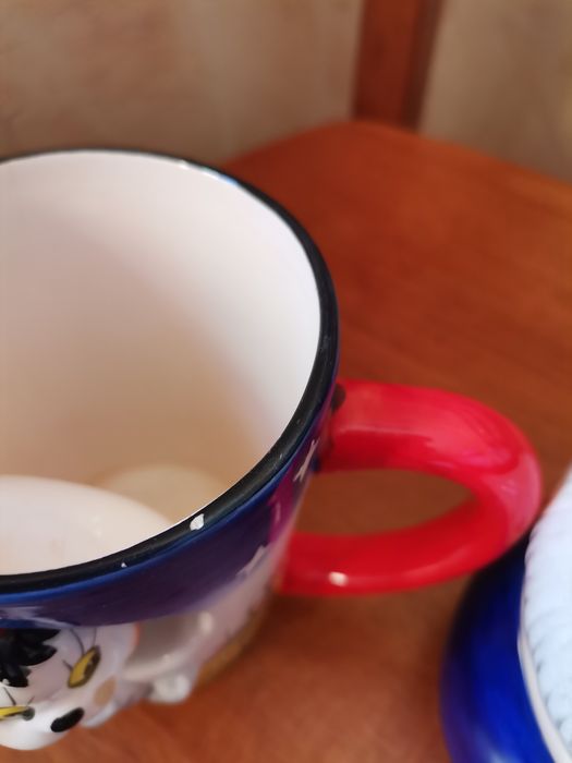 Kolorowe kubki ozdobne