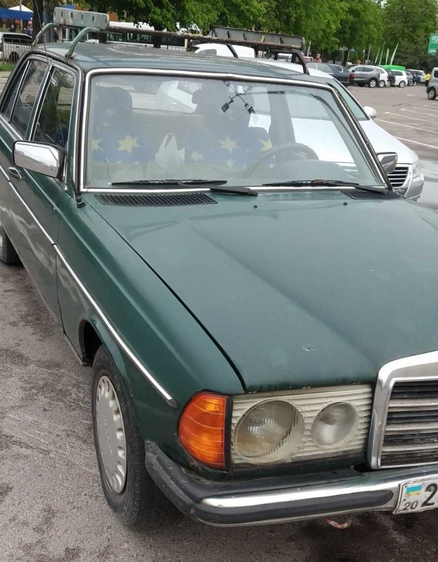 Продам Mercedes-Benz 240D, механіка, недорого, терміново.