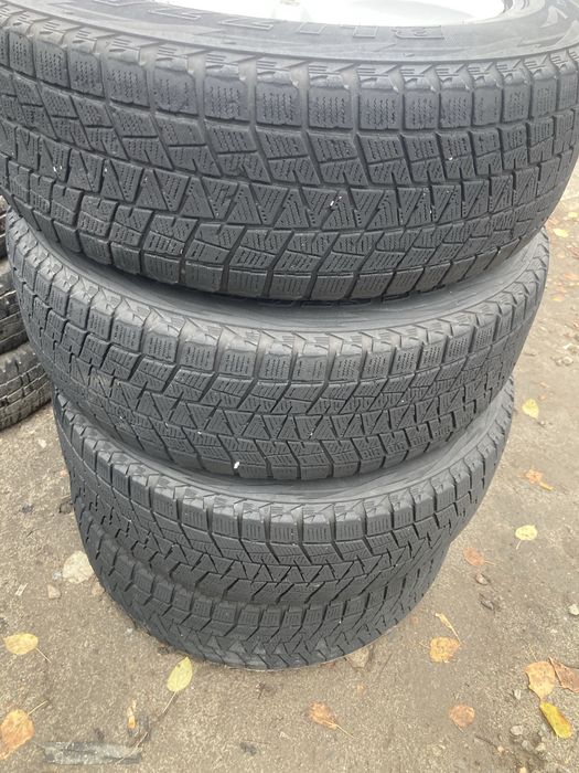 Зимові шини Bridgestone