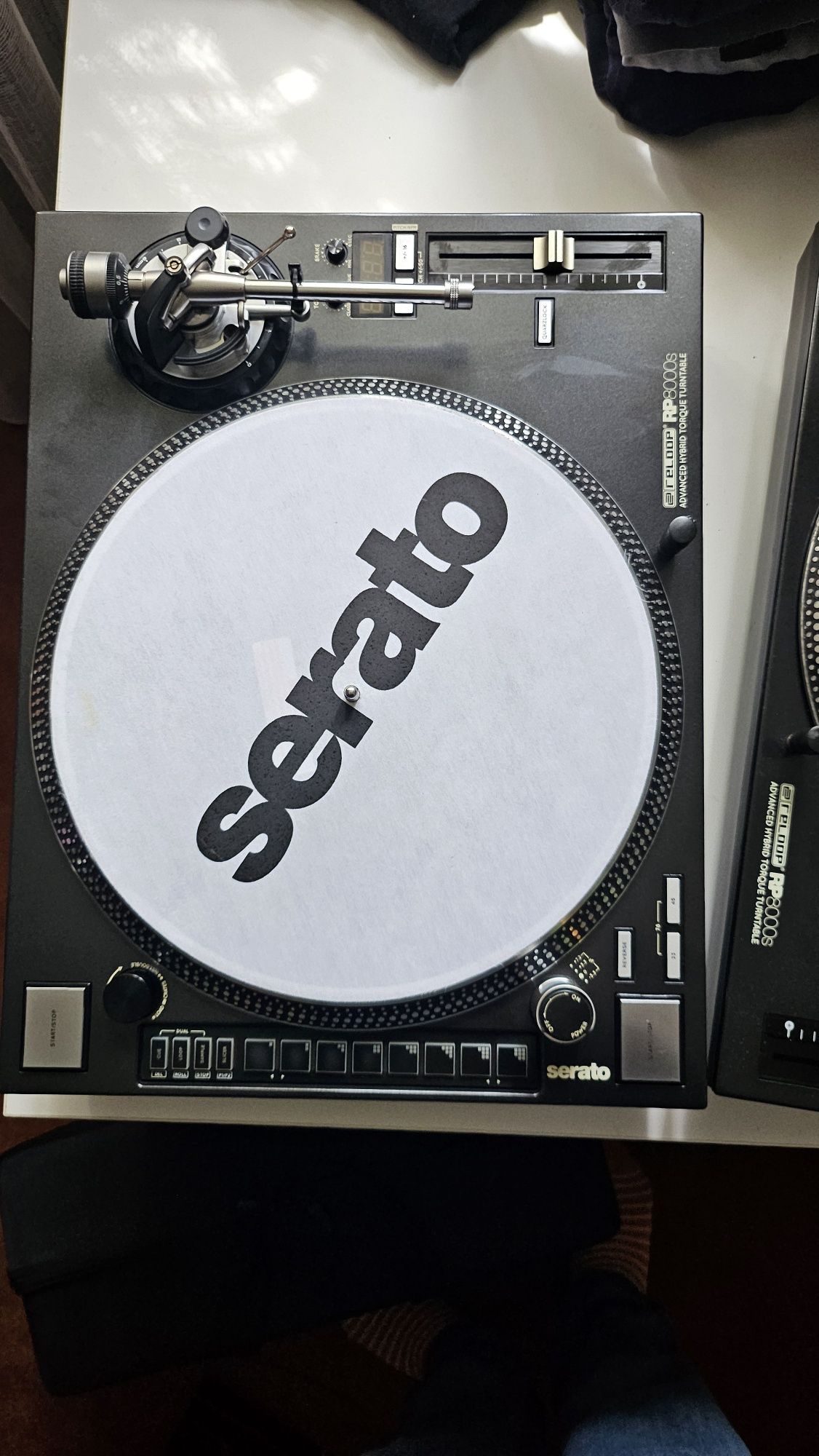 Dwa gramofony Reloop rp8000 mk1 str8 proste ramię gramofon dj midi