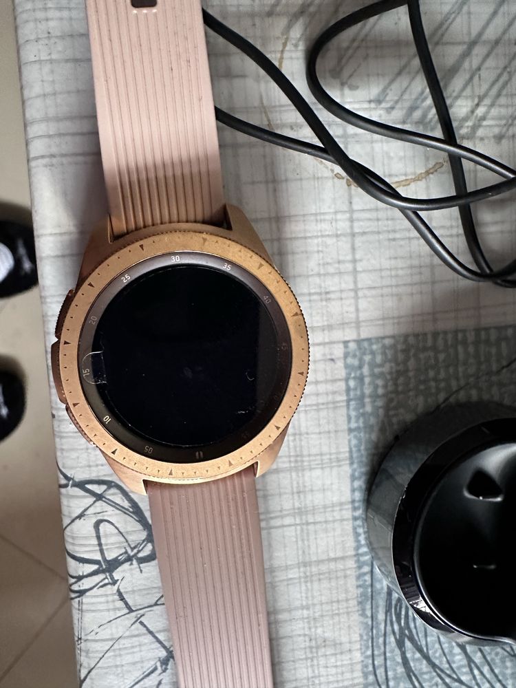 Galaxy Watch 2 42mm rose gold novo