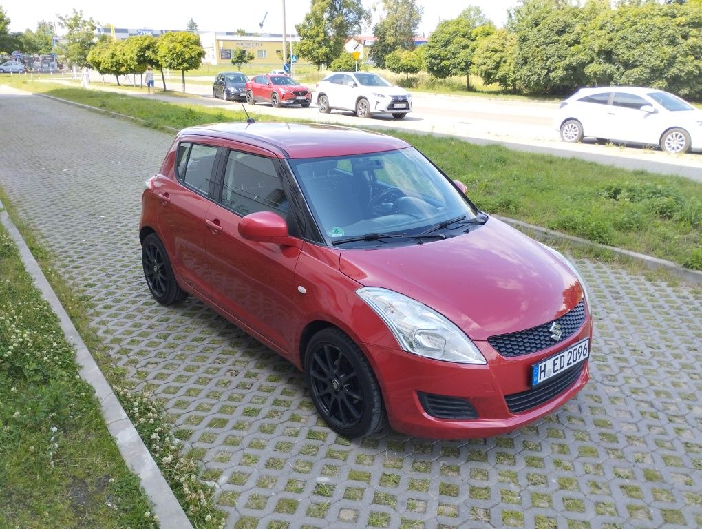 Suzuki Swift lift 2010r 1.3b Klima / Alufelgi / Sprowadzony z Niemiec