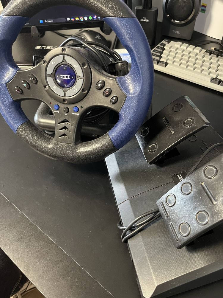 volante e pedais para videojogos