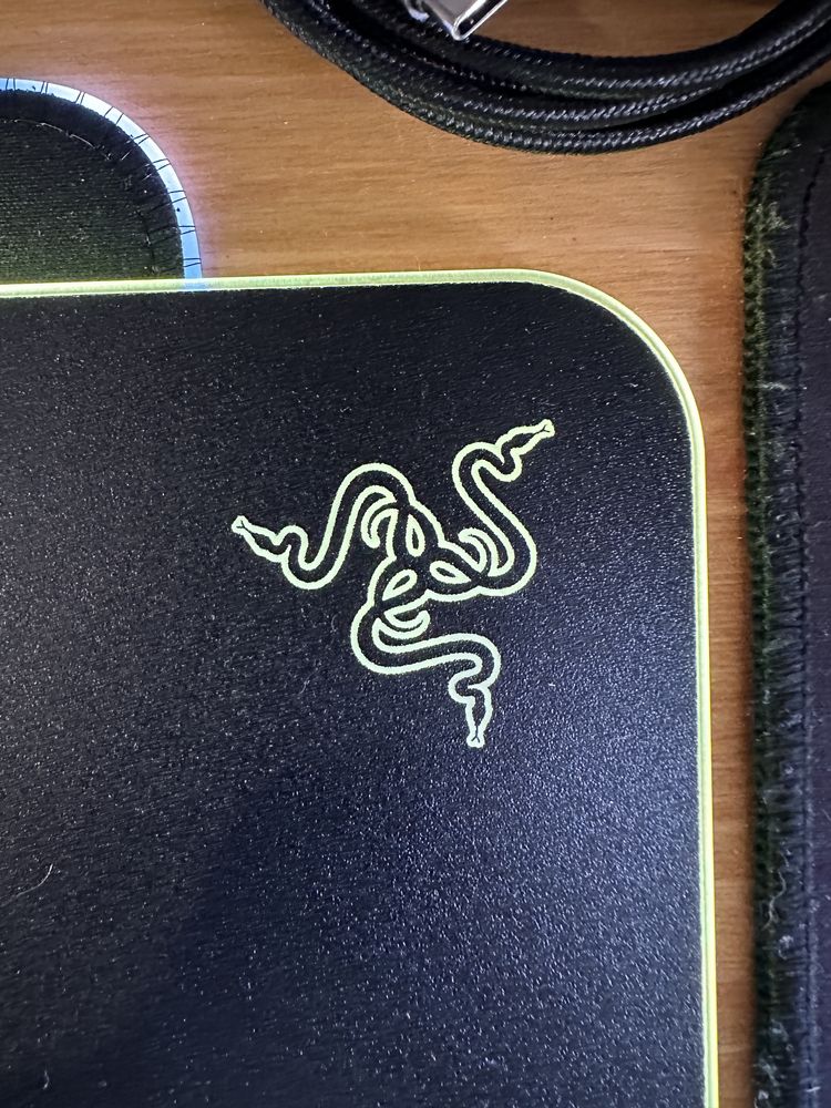 Razer Firefly v2