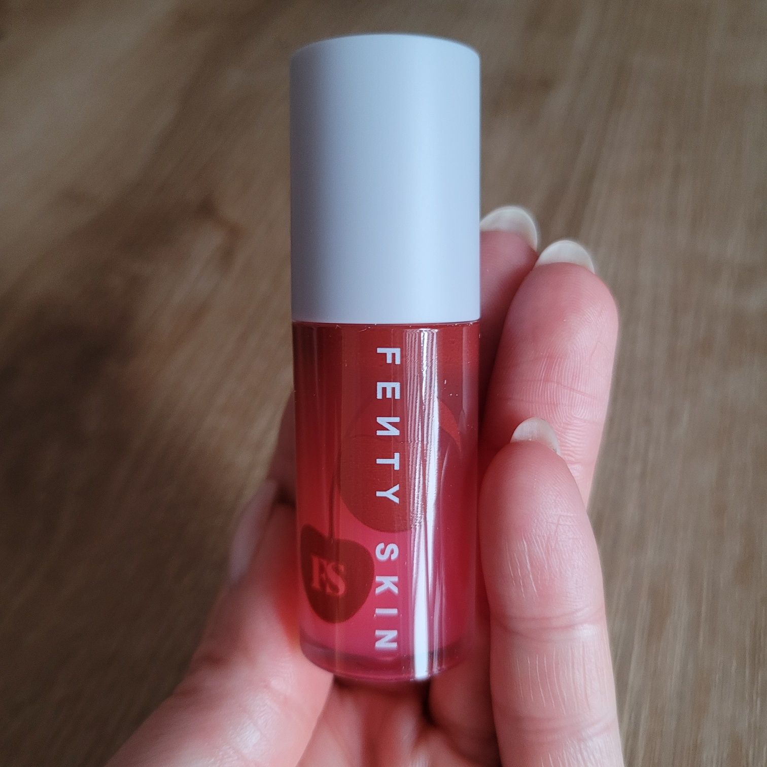 Fenty Skin Cherry Treat olejek do ust